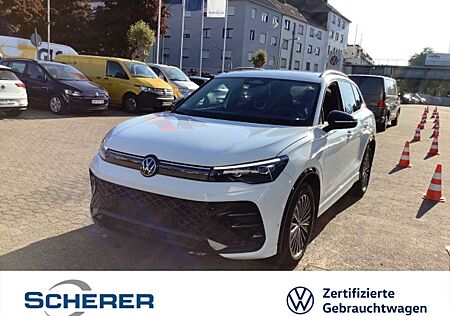 VW Tiguan Volkswagen R-Line 2.0 TDI DSG BLACK STYLE AHK NAVI I