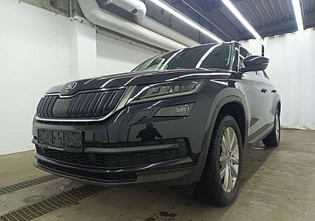 Skoda Kodiaq Style 4x4 LED SHZ Navi AppleCarPlay PDC Kamera