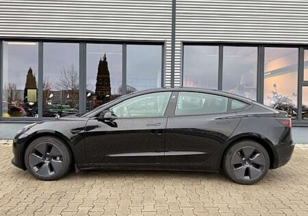 Tesla Model 3 Standard Range Plus RWD Dt. Modell TOP