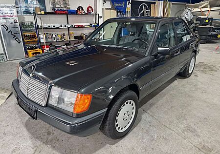 Mercedes-Benz 300 E 4Matic Erstlack 126000km Originalzustand