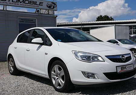 Opel Astra Lenkrad,- Sitzheizung Klimaanlage Einparkhilfe AUX