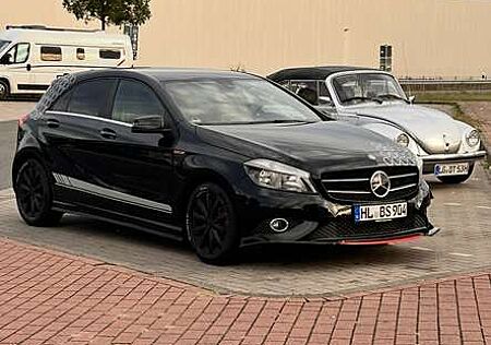 Mercedes-Benz A 180 (BlueEFFICIENCY) 7G-DCT
