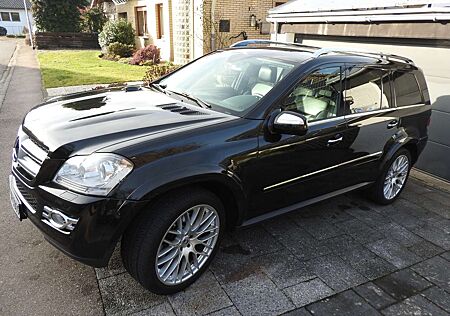 Mercedes-Benz GL 420 CDI DPF 4Matic 7G-TRONIC