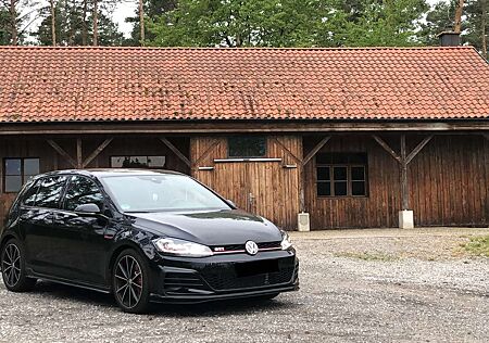 VW Golf GTI Volkswagen TCR 2.0 TSI OPF DSG