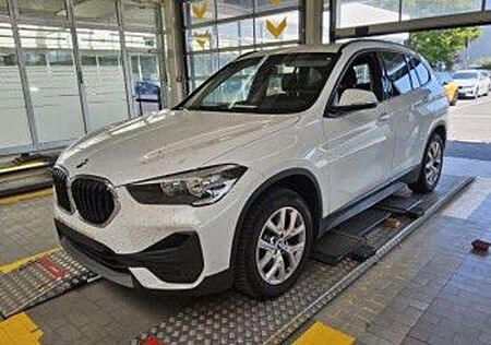 BMW X1 xDriv20d/Aut/Navi/Panor/Kamera/LederStz/DrivAs