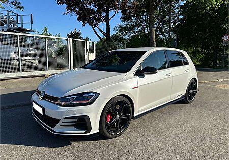 VW Golf GTI Volkswagen TCR 2.0 TSI OPF DSG