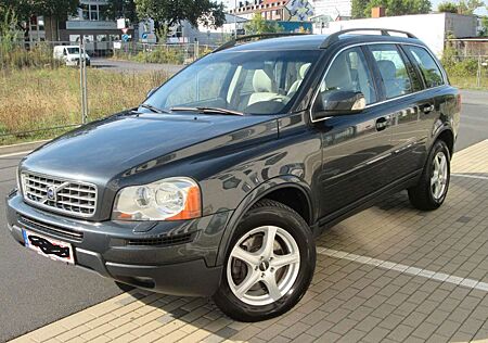 Volvo XC 90 XC90 XC90 D5 Momentum, Automatik Erste Hand.