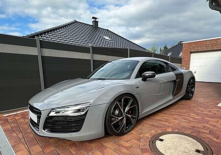 Audi R8 5.2 FSI V10 quattro S-Tronic