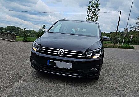 VW Touran Volkswagen 2.0 TDI SCR (BlueMotion Technology) SOUND