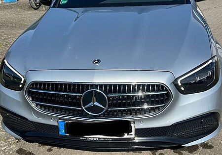 Mercedes-Benz E 220 d T 9G-TRONIC Avantgarde