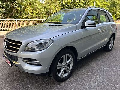 Mercedes-Benz ML 500 4M vom Doktor / Mercedes Scheckheft