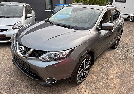 Nissan Qashqai 1.6 dCi *4x4* Xenon* Leder* Panorama*
