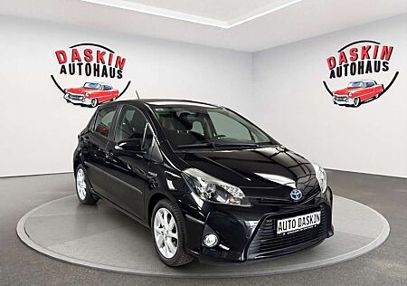 Toyota Yaris Hybrid AUTOMATIK/KAMERA/SCHECKHEFT/TÜV NEU