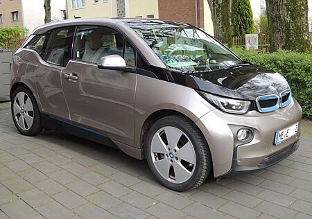 BMW i3 (60 Ah)