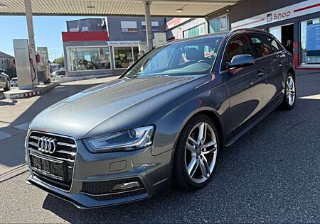 Audi A4 S line Sportpaket / plus Navi, SHZ, PDC