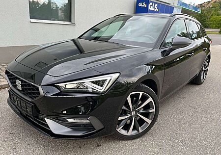 Seat Leon Sportstourer FR 4X4 PANO AHK ACC Kamera