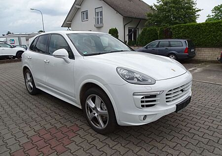 Porsche Cayenne S 4,2l Diesel, Navi, Bi-Xenon, Panorama, AHK