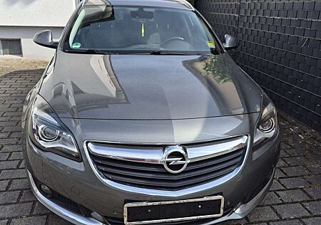 Opel Insignia Sports Tourer Diesel 2.0 CDTI Sports Tour