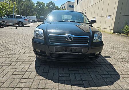 Toyota Avensis 2.0 Executive Liftback