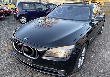 BMW 750i 750 xDrive Exclusive Ausstattung