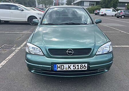 Opel Astra 1.6 Edition 100