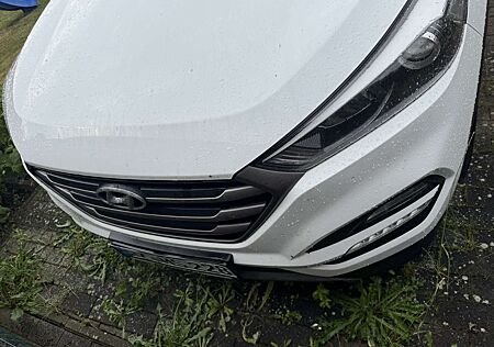 Hyundai Tucson blue 1.7 CRDi 2WD Trend