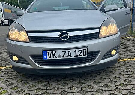 Opel Astra GTC 1.4