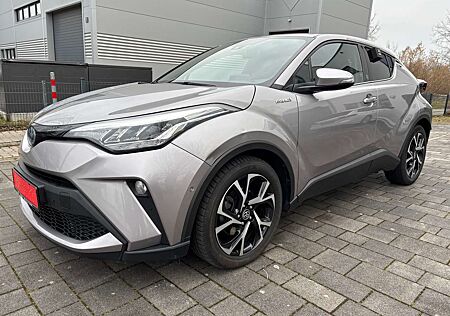 Toyota C-HR Hybrid Team D