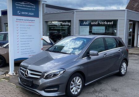 Mercedes-Benz B 180 CDI/Leder/Navi/LED/AHK/Tempomat/Sitzheizu.