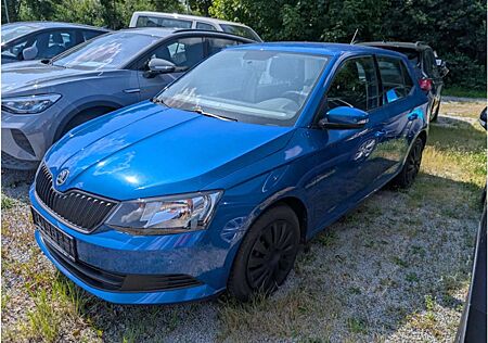 Skoda Fabia 1.0 MPI Cool Edition DAB Klima el.SP Spieg. behei