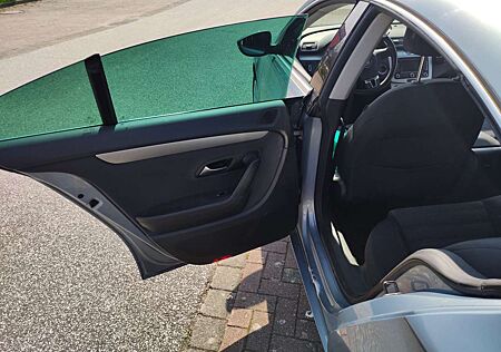 VW Passat CC Volkswagen 2.0 TDI BlueMotion Technology DSG