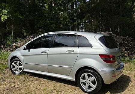 Mercedes-Benz B 150