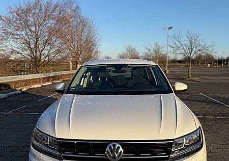 VW Tiguan Volkswagen Diesel 2.0 TDI SCR 4Motion (BlueMotion Techn.) DSG Highline