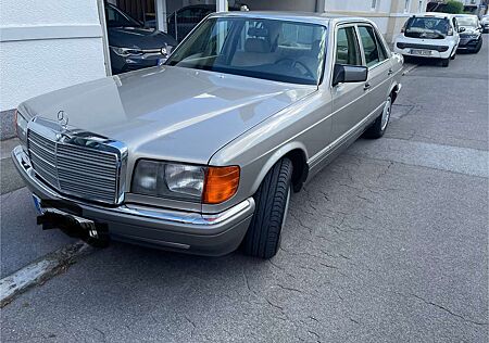 Mercedes-Benz 260 Mercedes Benz SE