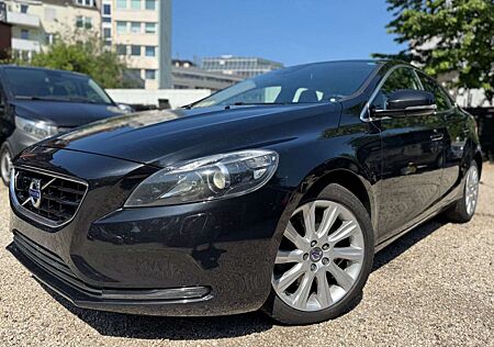 Volvo V40 Momentum/AUT/NAVI/SHZ/KEY-GO/LED/ASSIST/STHZ