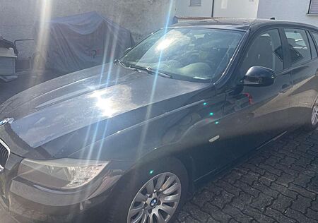 BMW 320d 320 DPF Touring Aut.