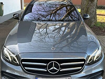 Mercedes-Benz E 220 E 220 d 4Matic T 9G-TRONICAMG Line