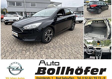 Ford Focus Turnier Ambiente Scheckheftgepflegt/8Fach-Bereift/