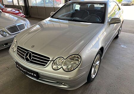 Mercedes-Benz CLK 320 lückenloses Scheckheft bei Mercedes