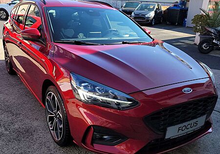 Ford Focus ST-Line AHK