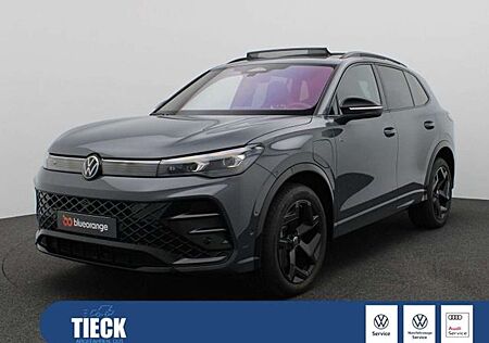 VW Tiguan Volkswagen 1.5 eHybrid R-Line 272PS DSG Pano H&K Mat