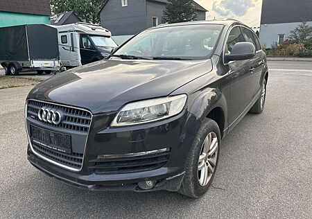 Audi Q7 3.0 TDI Quattro V6 24V Voll-Leder Klima