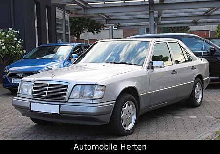 Mercedes-Benz E 200 *W124*LIMO*GUTER ZUSTAND*EL-SCHIEBEDACH!