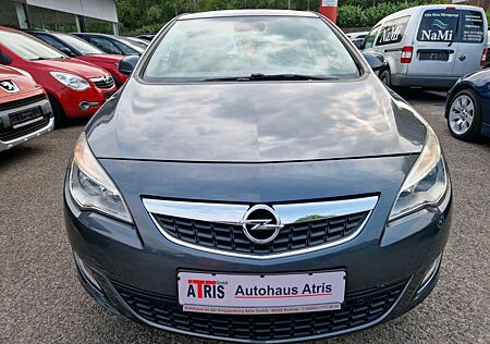 Opel Astra J Lim. 5-trg. Edition