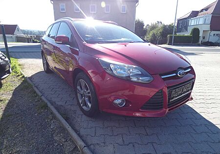 Ford Focus Champions Edition AHK Alu. Temp. Klima HU AU Neu