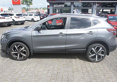 Nissan Qashqai 1.3 DIG-T DCT TEKNA PANO SHZ FSH