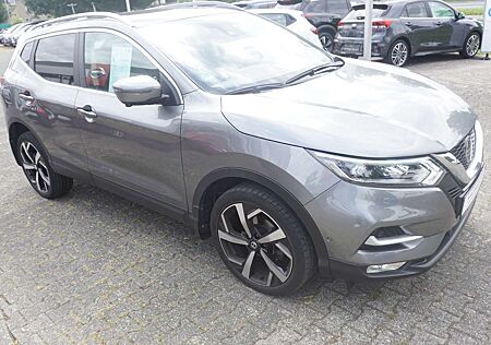 Nissan Qashqai 1.3 DIG-T DCT TEKNA PANO SHZ FSH