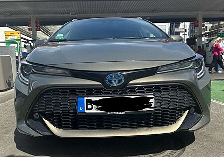 Toyota Corolla 2.0 Hybrid Touring Sports Team Deutschland