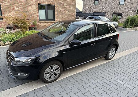 VW Polo Volkswagen Life