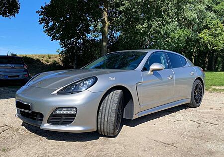 Porsche Panamera 4S PDK